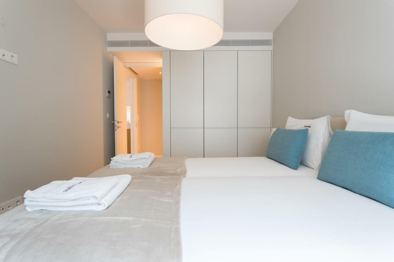 FLH Rato Spacious Apartment Lisbona Esterno foto